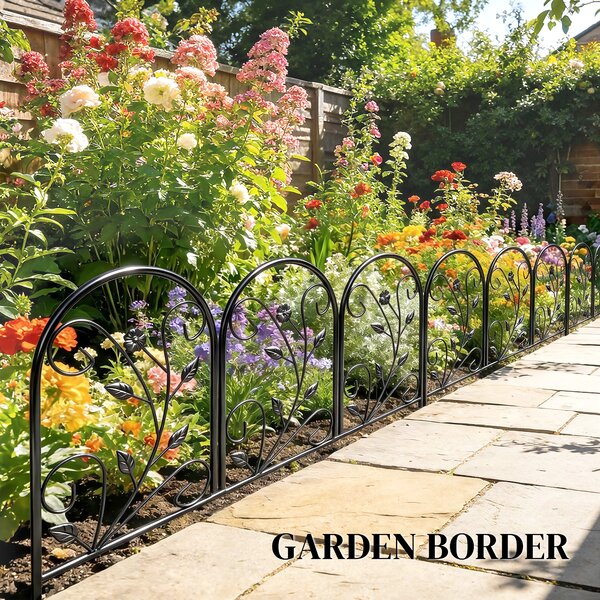 Outsunny Recinzione da Giardino in Metallo 80x60 cm, Set Griglia Decorativa con Piede per Giardino e Aiuole, Nero | Aosom Italy