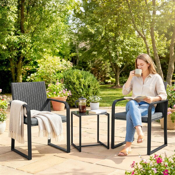 Outsunny Set di Mobili da Giardino in Rattan Sintetico con 2 Sedie, Cuscini e Tavolino con Piano in Vetro, Grigio | Aosom Italy