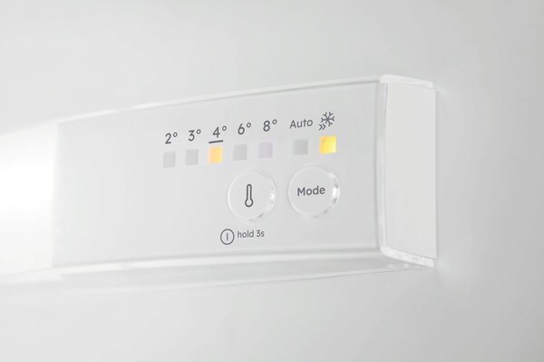 Electrolux Frigorifero da Incasso Combinato Capacit 271 Litri Classe energetica E Raffreddamento Statico Low Frost - LNA6LE18S