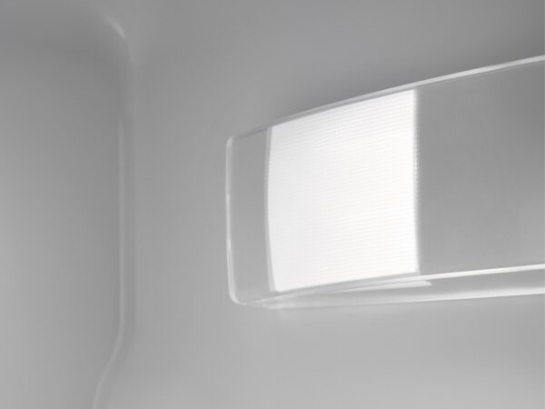 Electrolux Frigorifero da Incasso Combinato Capacit 271 Litri Classe energetica E Raffreddamento Statico Low Frost - LNA6LE18S