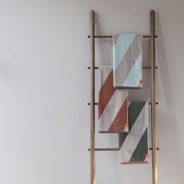 Asciugamano in spugna in cotone organico color menta 50x90 cm Diagonal - Mette Ditmer Denmark