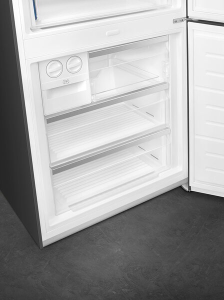 Smeg Frigorifero Combinato Capacit 481 Litri Classe energetica D Raffreddamento No Frost colore Antracite - FA8005RAO6