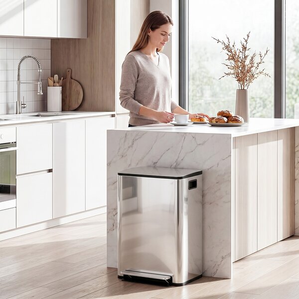 HOMCOM Bidone Immondizia a 2 Sezioni da 30L a Pedale con Coperchio Silenzioso, in Acciaio Inox e PP, 47.7x37.5x66.8 cm