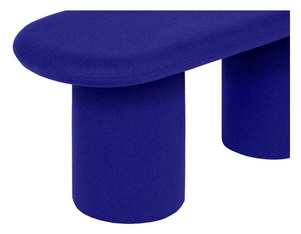 Panchina blu in imbottito con rivestimento in lana Rull – noo.ma