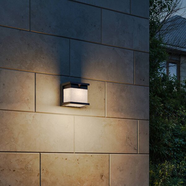 Philips Lampada da parete a LED e solare Diara, nera, con sensore, IP44 Diara, Nero, Plastica, Applique da esterni