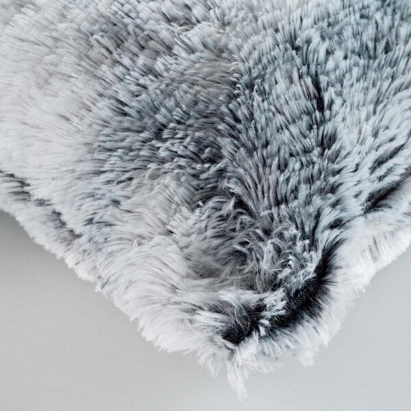 Cuscino decorativo in pelliccia finta 45x45 cm Antartic – douceur d'intérieur