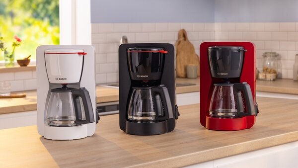 Bosch MyMoment - Macchina Caff Americano Caff Macinato in Polvere 15 Tazze colore Nero - TKA2M113