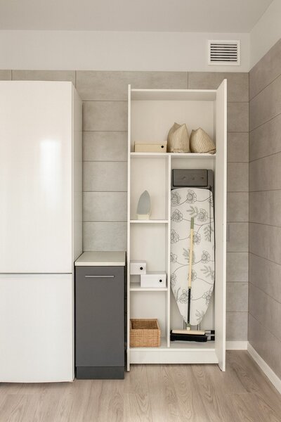Armadio bianco cucina 78x190h cm - Arna