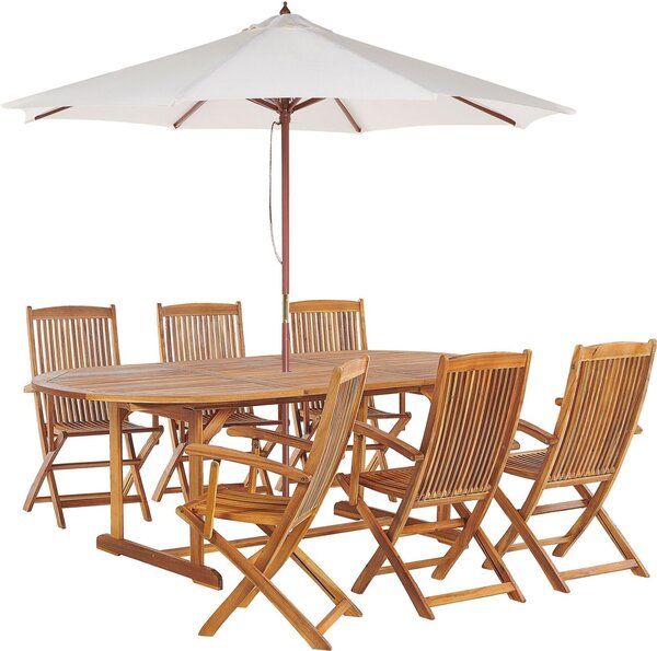 BELIANI Set da pranzo da giardino in legno di acacia marrone chiaro 6 sedie pieghevoli ombrellone stile rustico