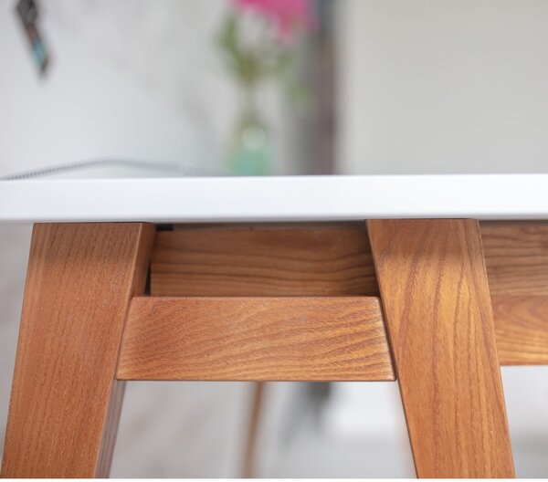 Scrivania grigia con base in frassino, lunghezza 110 cm Luka Oak - Ragaba