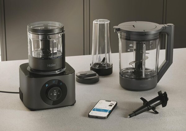 Haier Frullatore con Bicchiere Capacit 2 L 10 Velocit + Funzione PULSE con 3 Caraffe colore Obsidian Grey - HBL7W5 011