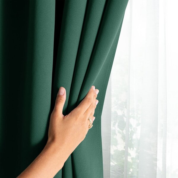Tenda parzialmente oscurante verde scuro 140x175 cm Kierra – Restilo