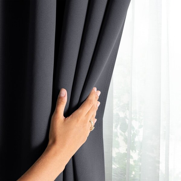 Tenda parzialmente oscurante grigio scuro 140x175 cm Kierra – Restilo