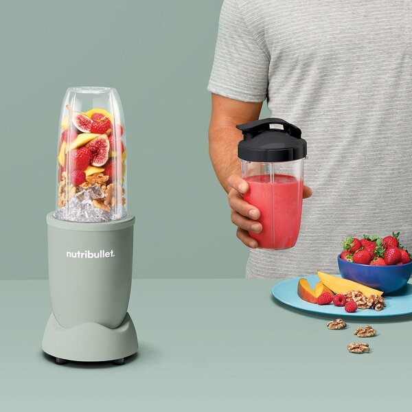 NutriBullet Blender Frullatore con Bicchiere Capacit 0.9 Litri Potenza 900 Watt + Caraffa da 700 ml e Coperchi colore Verde - NB907MAJD