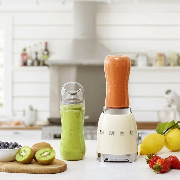 Mixer frullatore da tavolo color crema 50's Retro Style – SMEG