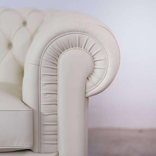 Poltrona Chesterfield Pelle Fiore Premium - Design Iconico