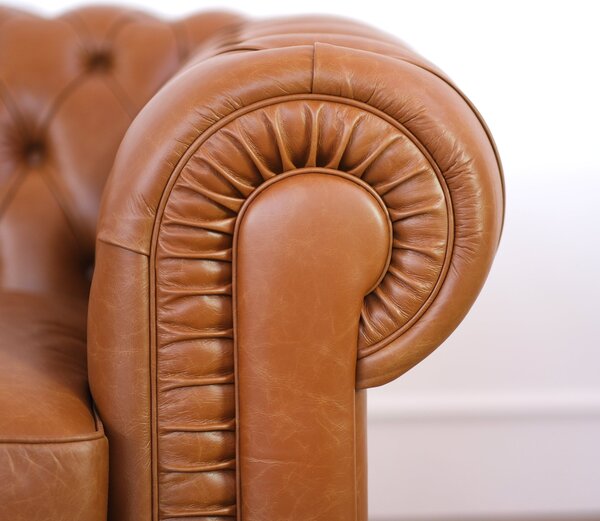 Poltrona Chester pelle fiore cognac