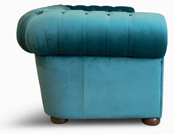 Divano Chesterfield in Velluto Premium – Stile Iconico, Finiture di Pregio