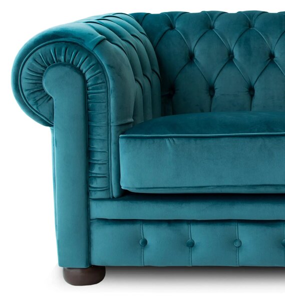 Divano Chesterfield in Velluto Premium – Stile Iconico, Finiture di Pregio