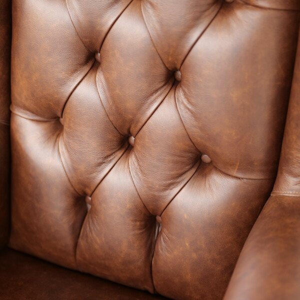 Poltrona Presidenziale Oxford Chesterfield Pelle Primo Fiore Premium - Base in Legno