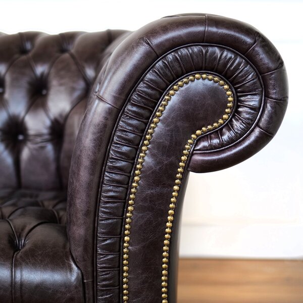 Divano Imperium Chesterfield in Pelle Primo Fiore Premium – Iconico, Finiture di Pregio