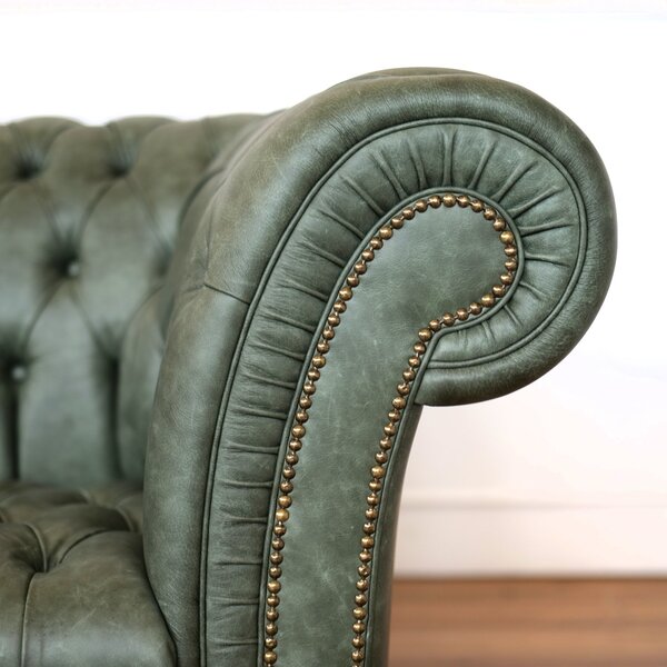 Divano Imperium Chesterfield in Pelle Primo Fiore Premium – Iconico, Finiture di Pregio