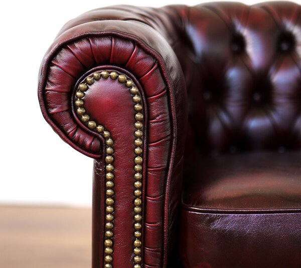 Poltrona Chesterfield Medium Pelle Primo Fiore Premium - Design Iconico