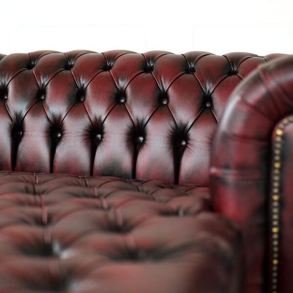Divano Chesterfield Angolare con Chaise Longue - Pelle Primo Fiore Premium - Design Iconico