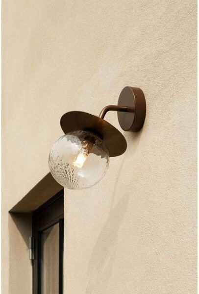 Nuura Aps Applique da esterno Liila, larghezza 16 cm, bronzo/trasparente dimmerabile, Bronzo / Ottone antico, Metallo, Scandinavo