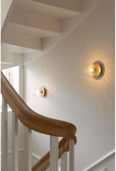 Nuura Aps Applique da parete di design Liila, dimmerabile, Ottone / Oro, Bagno, Metallo, Scandinavo, Applique