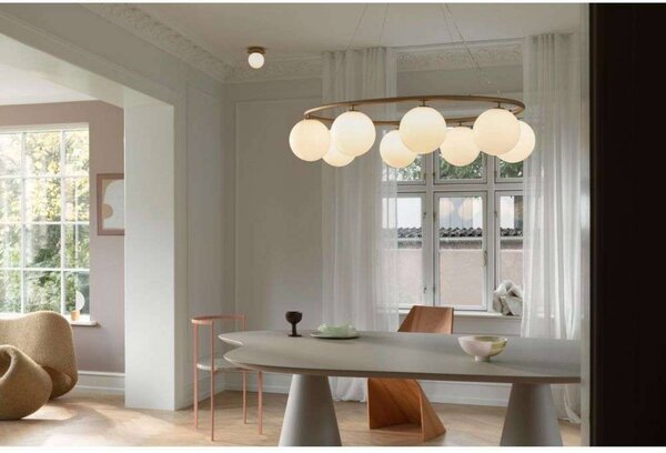 Nuura Aps Applique da parete di design Liila, dimmerabile, Ottone / Oro, Bagno, Metallo, Scandinavo, Applique