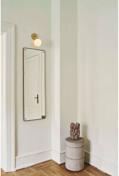 Nuura Aps Applique da parete di design Apiales, dimmerabile, Ottone / Oro, Soggiorno / Sala da pranzo, Vetro, Scandinavo, Applique
