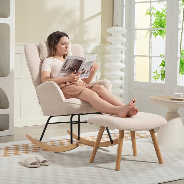 HOMCOM Poltrona a Dondolo con Poggapiedi, Rivestimento in Morbido Pile, Gambe in Legno, Cuscino, Schienale Alto, Sedia a Dondolo, Beige | Aosom Italy