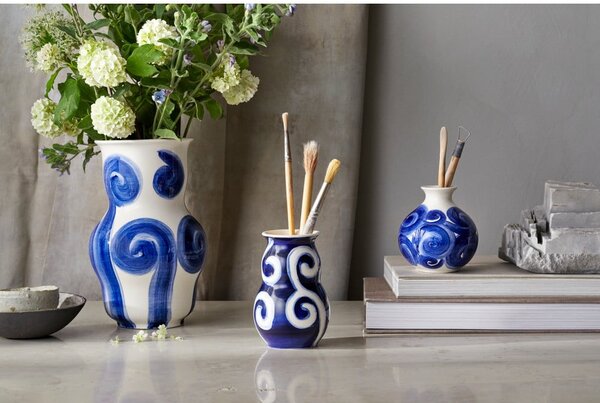 Vaso in gres blu dipinto a mano Tulle - Kähler Design