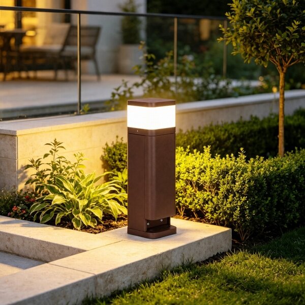 BRILAGI - Lampada da esterno con 2 prese SCHUKO PILLAR 1xG9/11W/230V IP44 marrone