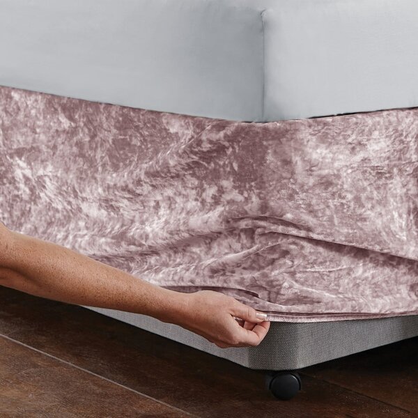 Coprirete in velluto elasticizzato rosa 152x198 cm Crushed Velvet - Catherine Lansfield