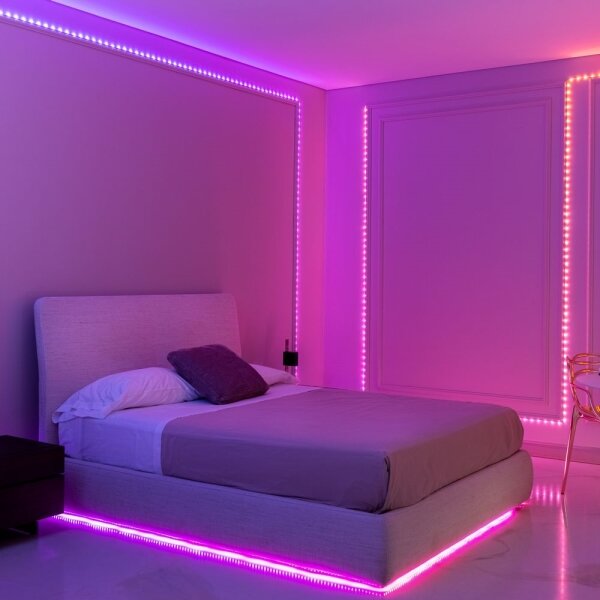 Twinkly TWD200STP-TEU - Striscia LED RGB dimmerabile per esterni 200xLED 10m IP44 WiFi