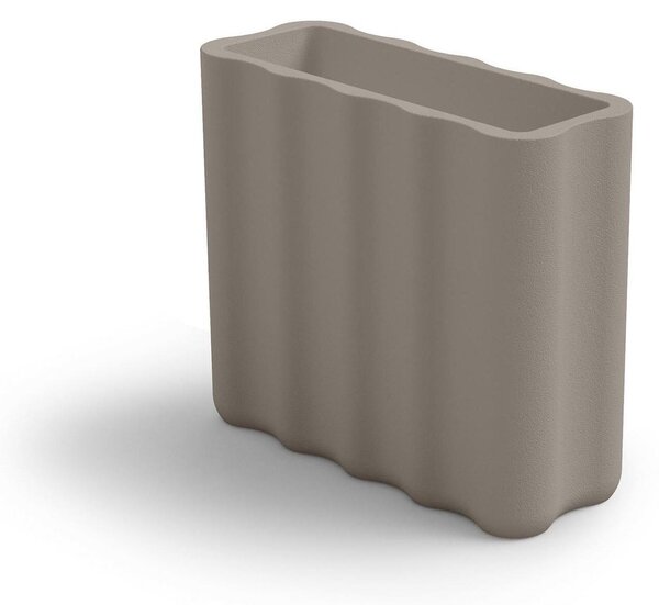 Fioriera NEBULA in Polietilene � un set di vasi con curve sinuoso e forma ondulata Dimensioni 89x35xh 78 cm Colore Ambra