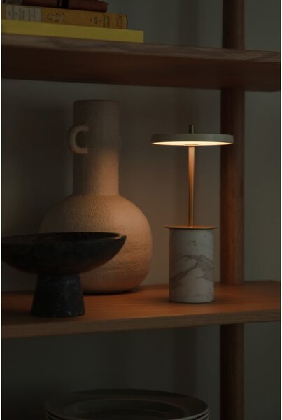 Lampada da tavolo dimmerabile a LED in marmo crema con paralume in metallo (altezza 25,5 cm) Asteria Move Mini - UMAGE