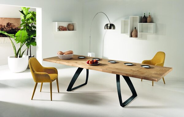 E-STYLO Tavolo Allungabile Top in truciolare di pioppo impiallacciato e bordo massellato Gambe in metallo verniciato Allunghe esterne impiallacciate,90cm X 160/240cm H. 76cm,Top: rovere naturale allunghe: rovere naturale gambe: nero