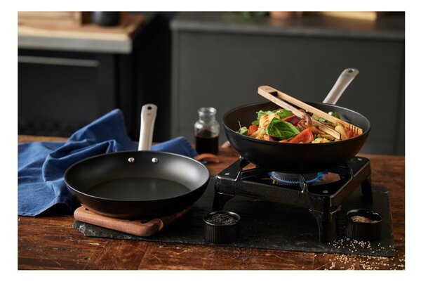 Padella in alluminio con superficie antiaderente ø 24 cm – Holm