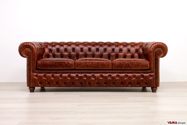 Divano Chesterfield Italy
