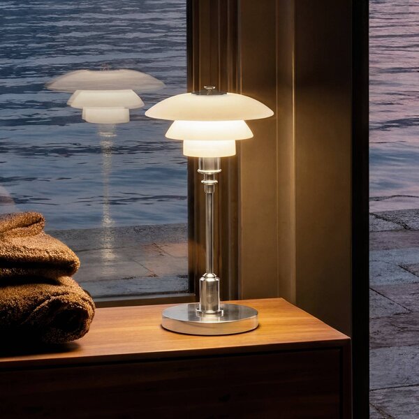 Louis Poulsen Lampada da tavolo a batteria PH 1-1 Portable, cromata, IP44 1-1, dimmerabile, Cromo / Argento, Soggiorno / Sala da pranzo, Alluminio, Design