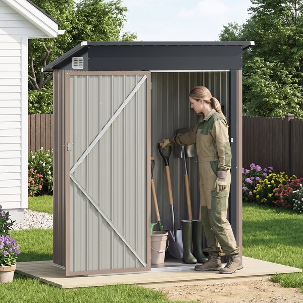 Costway Casetta da giardino in metallo zincato con 2 ripiani regolabili tetto inclinato, Capanno porta attrezzi impermeabile per giardino e cortile Grigio Chiaro