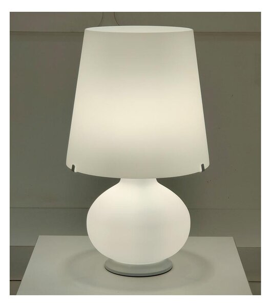 CLASSIC LAMPADA DA TAVOLO IN VETRO BIANCO LATTE