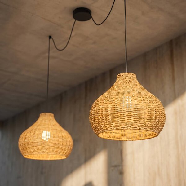 Lucande lampada a sospensione da esterno Taniola, 2 luci, beige, rattan, IP44 Taniola Lucande, dimmerabile, Legno chiaro, Legno, Campagna / Rustiche