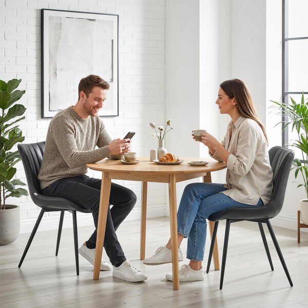 HOMCOM Set 2 sedie da pranzo con finitura capitonné, nero | Aosom Italy