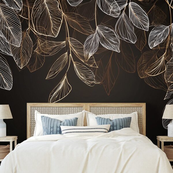 Carta da parati – Foglie dorate eleganti su sfondo scuro