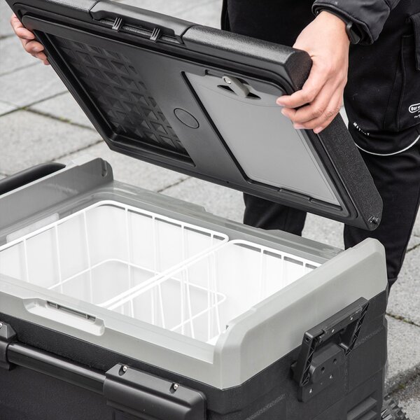 Outsunny Box Frigo Auto 40L con Illuminazione a LED Compressore Frigorifero da Auto con Manici Ruote Trasporto Barca Camper Viaggi 12/24V DC e 110-240V AC Nero+Grigio