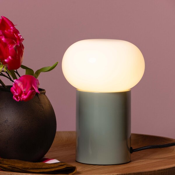 BRILLIANT: lampada da tavolo verde con vetro bianco KNUT | Altezza 22 cm | E27 | Metallo/vetro